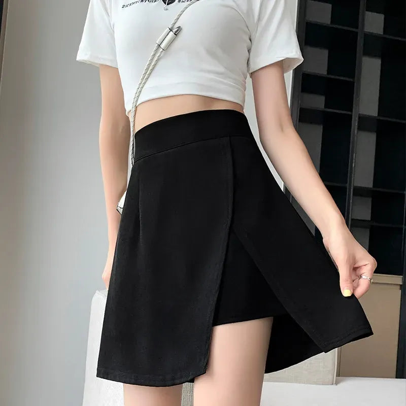 Ananya | Jupe Mini Portefeuille Asymétrique Moderne pour Femme