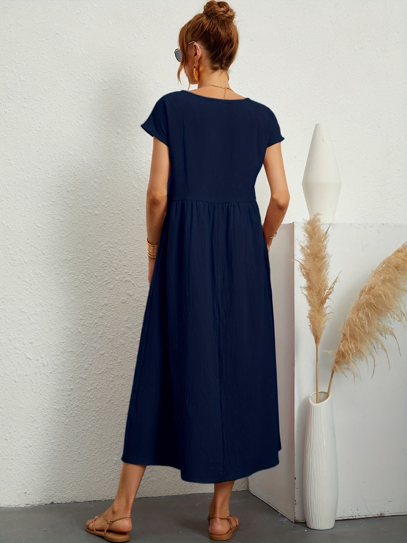 Mirabelle | Robe de loisirs décolletée