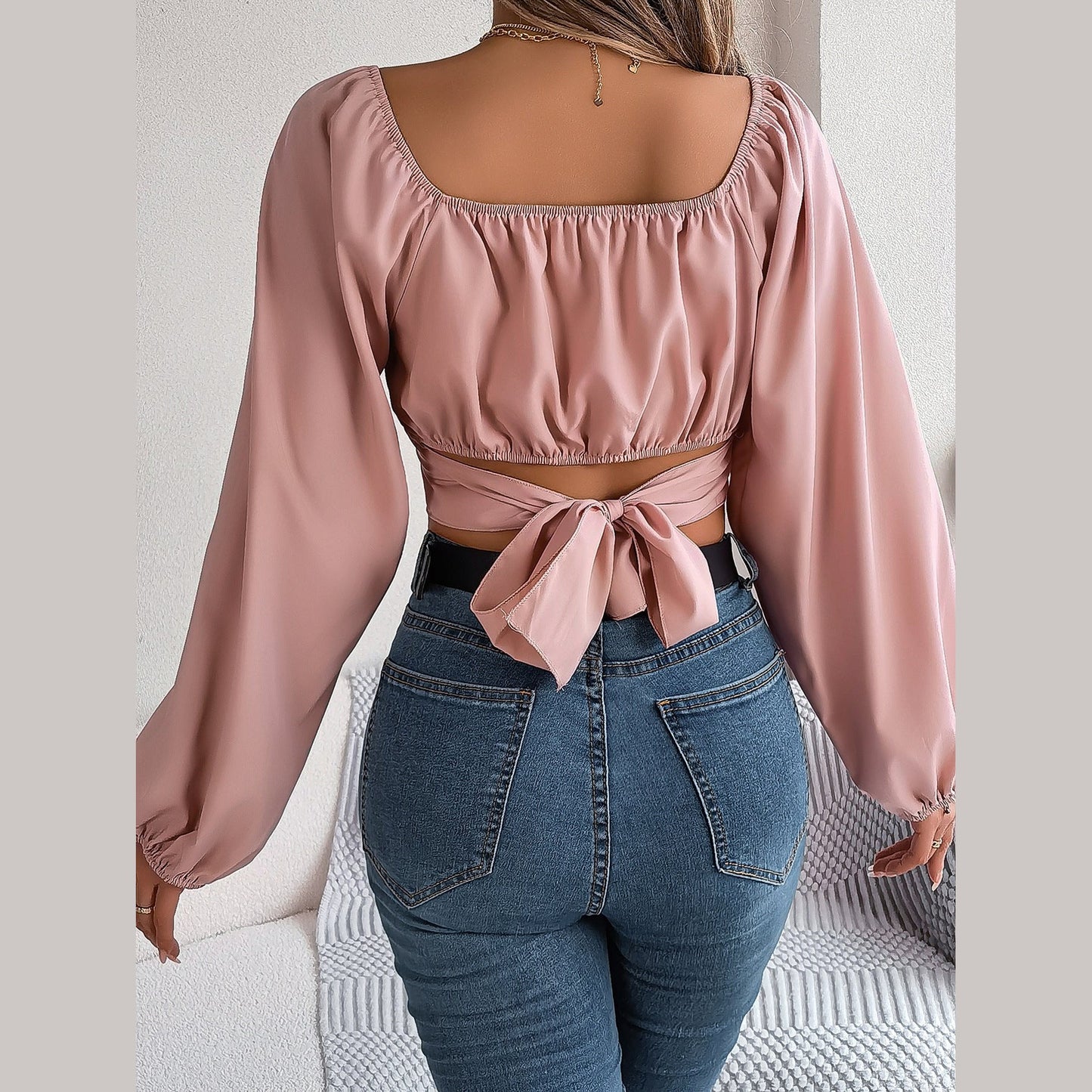 Amora | Top en mousseline avec manches bouffantes et dentelle