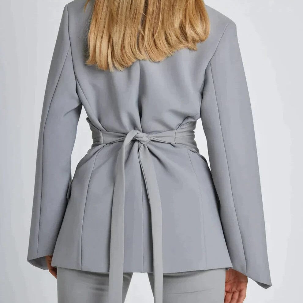 Blazer élégant pour femmes de tous âges Essentielle