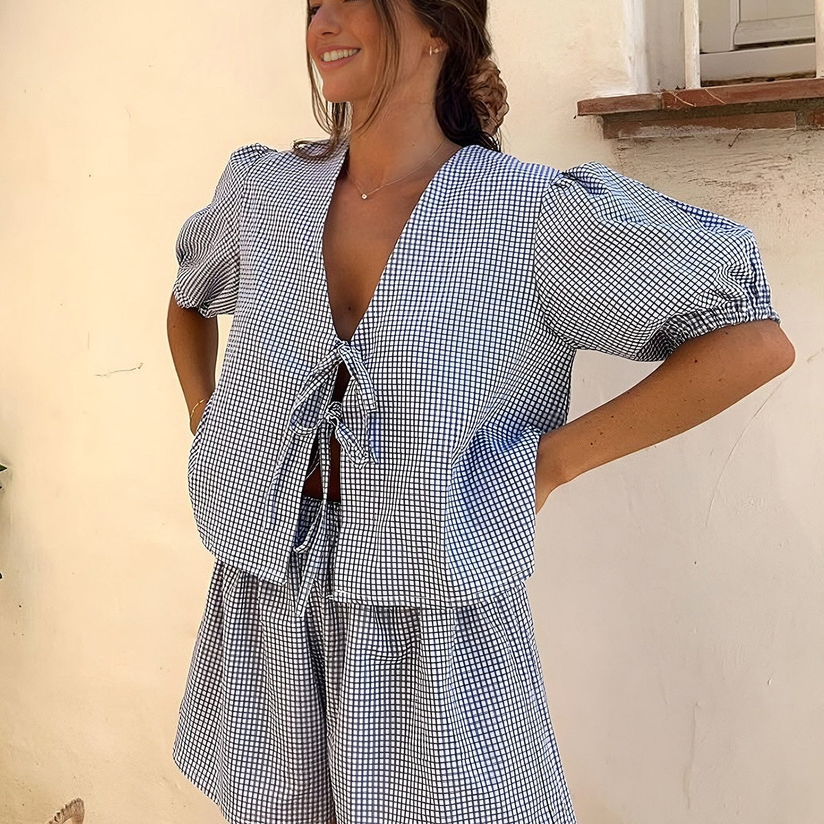 Liora | Ensemble à deux pièces à carreaux avec nœud avant pour femmes
