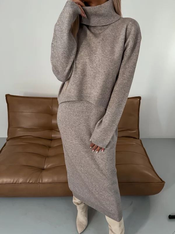 ENSEMBLE DOUILLET ET ÉLÉGANT FEMININO Essentielle