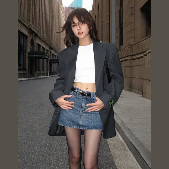 Viola | Blazer Classique Ample avec Épaules Détaillées pour Femmes