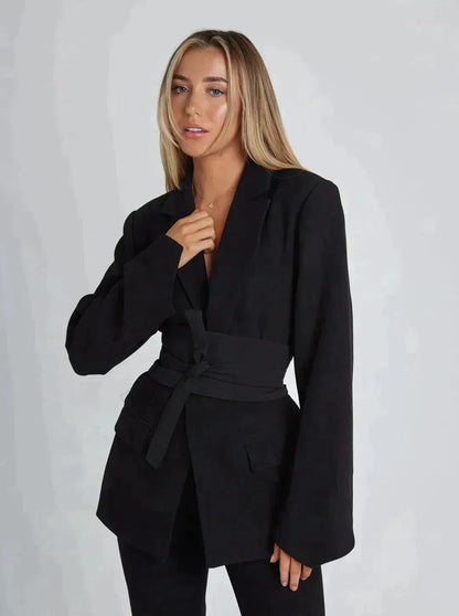 Blazer élégant pour femmes de tous âges Essentielle Noir S 