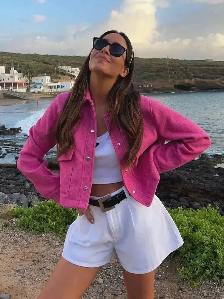 THE KONF™ | Manteau court en laine avec boutons FEMININO Essentielle 