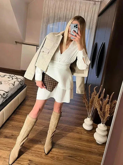 THE KONF™ | Manteau court en laine avec boutons FEMININO Essentielle 