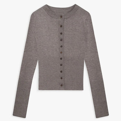 THE KONF™ | Pull en tricot avec bouton FEMININO Essentielle 